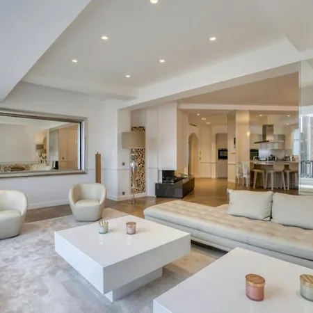 Daire Palais Prive Luxe Vue Tour Eiffel Confort Exclusif