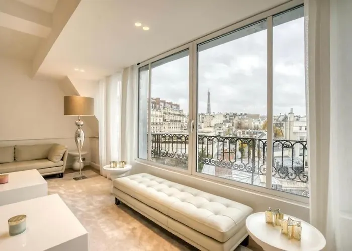 Palais Privé Luxe Vue Tour Eiffel Confort Exclusif