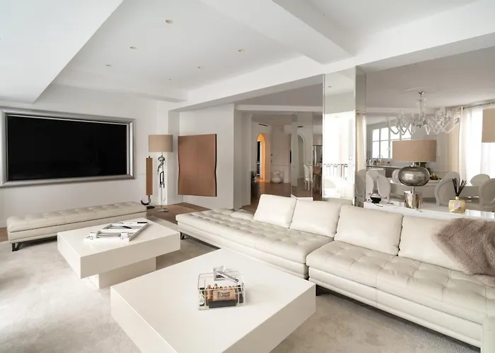 Palais Privé Luxe Vue Tour Eiffel Confort Exclusif Paris