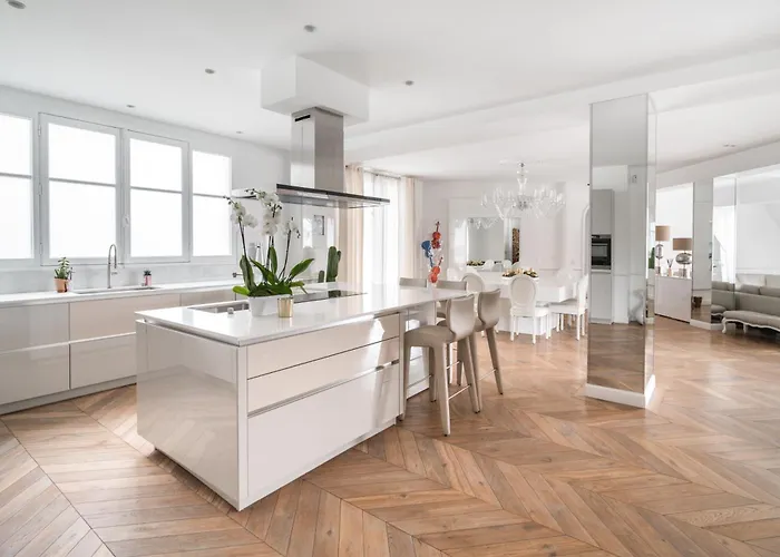 Appartement Palais Privé Luxe Vue Tour Eiffel Confort Exclusif *