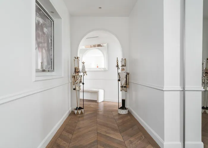 Palais Privé Luxe Vue Tour Eiffel Confort Exclusif Paris