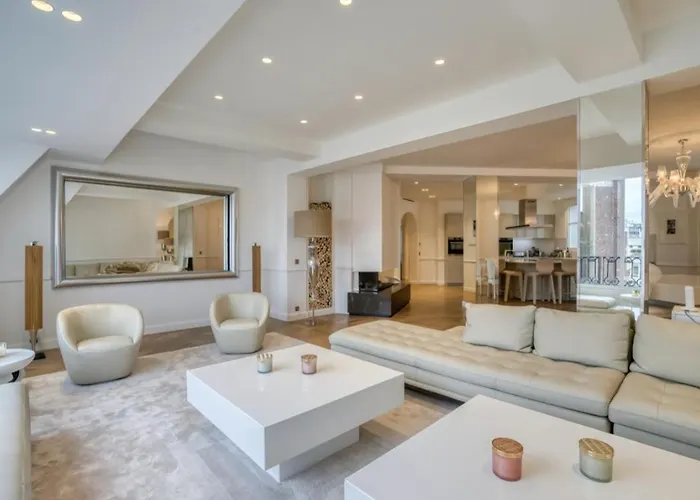 Palais Privé Luxe Vue Tour Eiffel Confort Exclusif Appartement