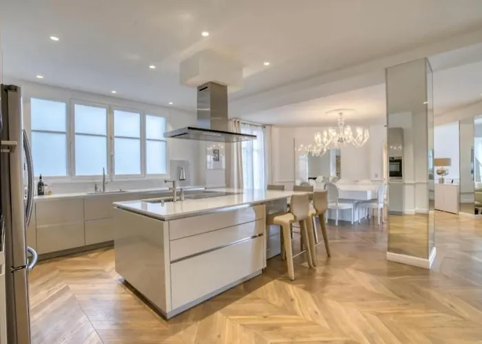 Apartment Palais Prive Luxe Vue Tour Eiffel Confort Exclusif Paris